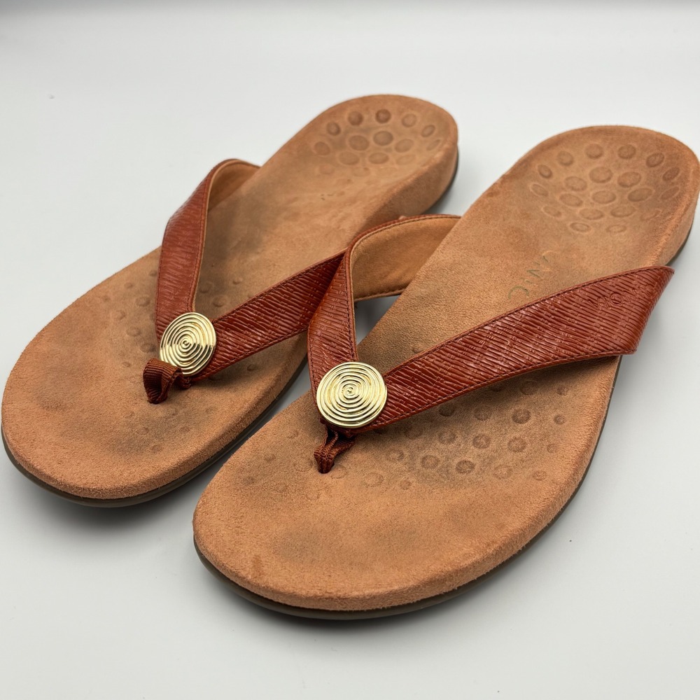 Vionic Orthaheel Brown Thong Sandals Gold Medallion Orthotic Flip Flops Womens 7
